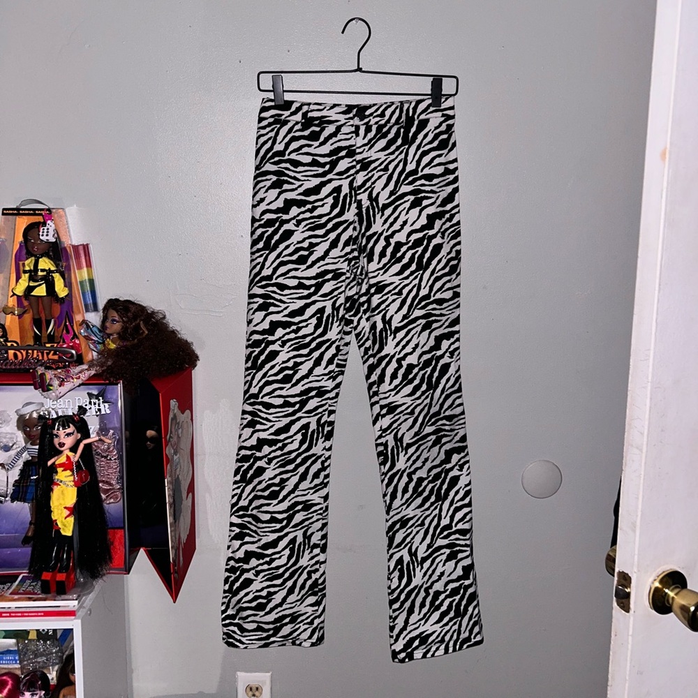 ( MOTEL) Zebra Print Pants High-Waisted Flared Pants